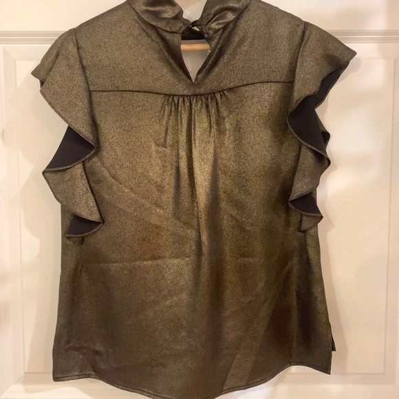 New/beautiful top from BCBG MAXAZRIA. - Picture 3 of 6